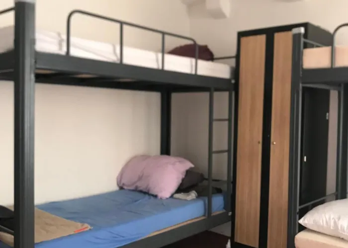 Dubrovnik Hostel *